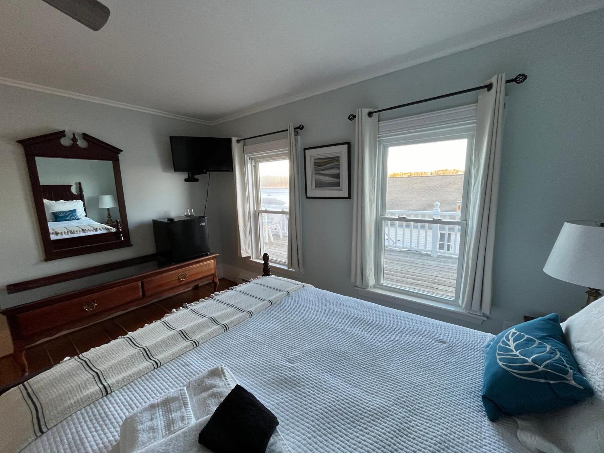 Spinneys Guesthouse & Beach Cottages Phippsburg Esterno foto